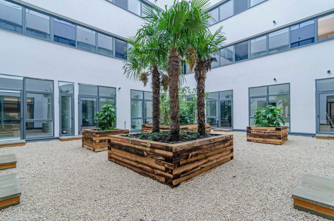 The Atrium Milton Keynes Exterior photo