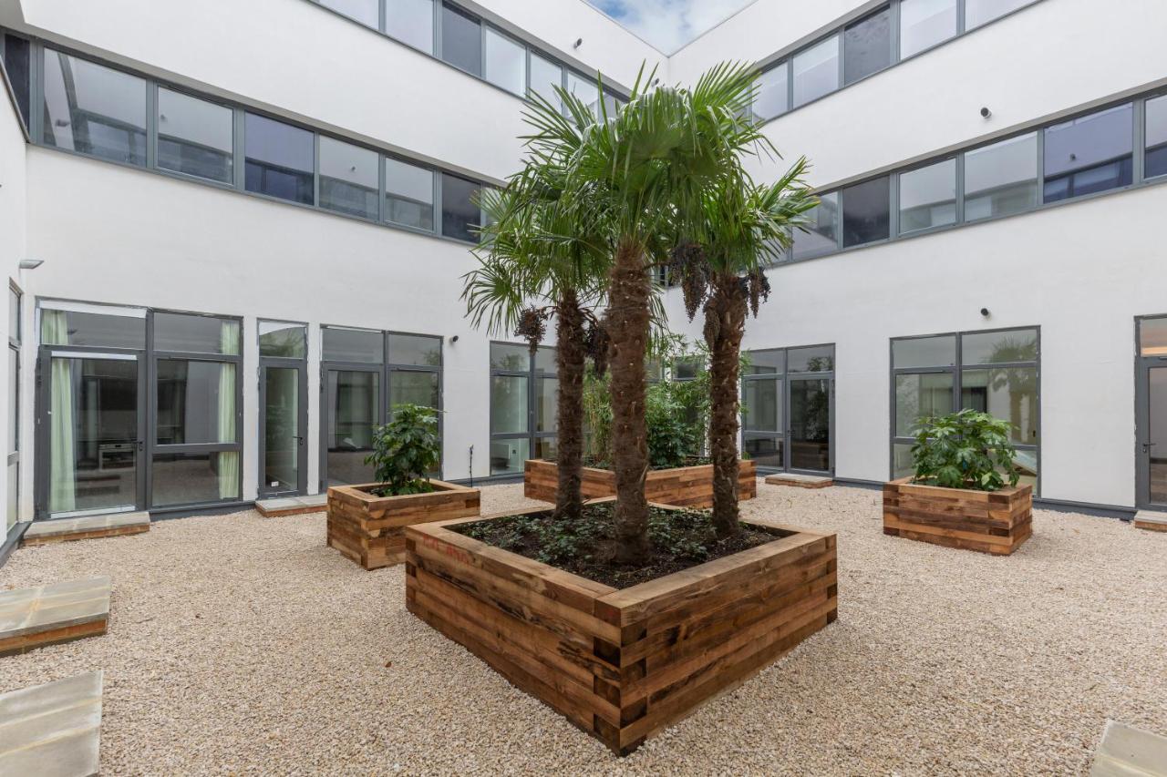 The Atrium Milton Keynes Exterior photo